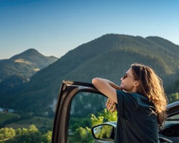 žena, hory, automobil, výhled