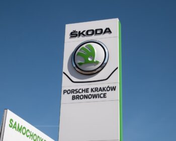 Škoda. Zdroj fotky: Adobe Stock